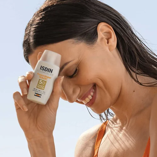 ضدآفتاب مجیک فیوژن واتر ایزدین لایت اصلی 50میل ISDIN Fotoprotector Fusion Water MAGIC Light SPF 50